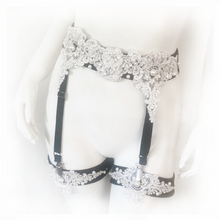 Load image into Gallery viewer, Vixen Noir belt with garters
