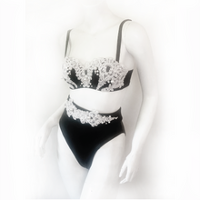 Load image into Gallery viewer, Vixen Noir Belt