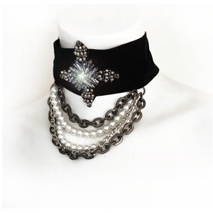 80's Vixen Choker