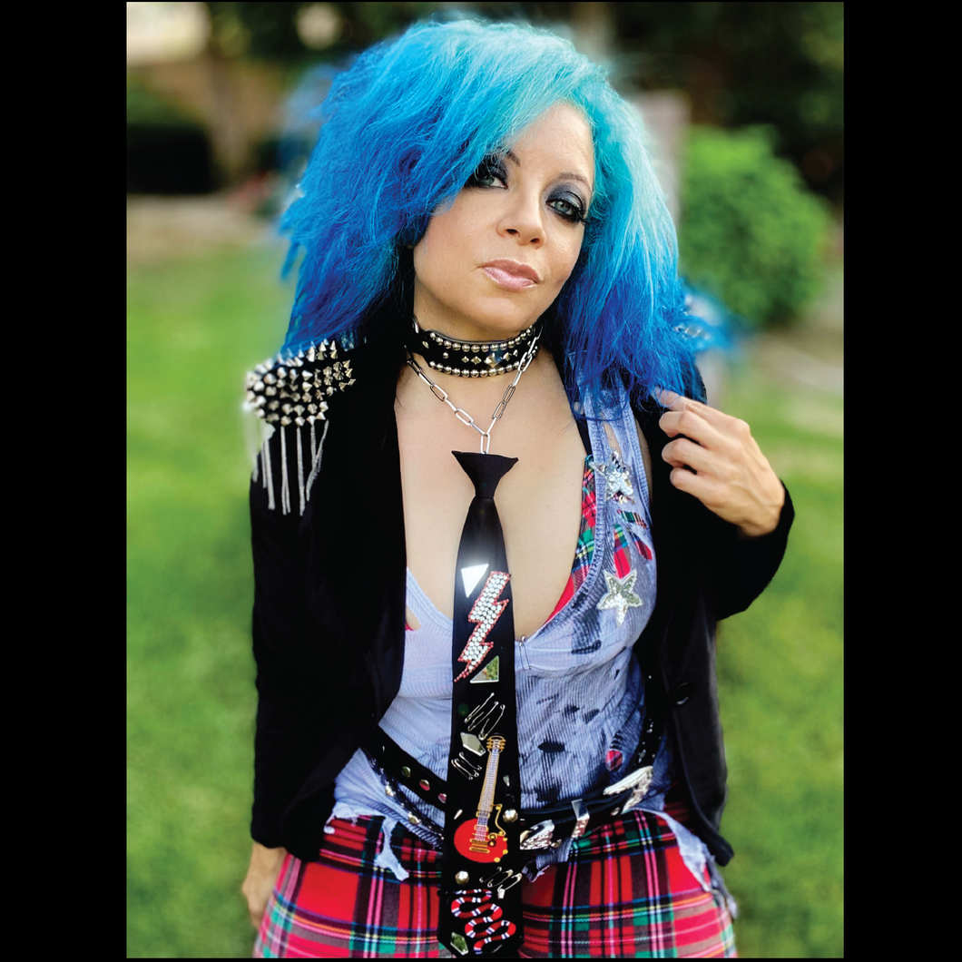 Pop punk decorated patch neck tie