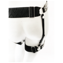 Load image into Gallery viewer, Luna Studded Belt and Garter Set